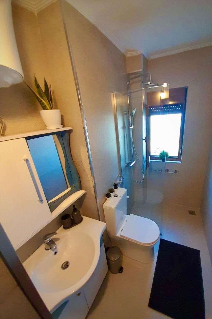 Liza'S Apartment Lukove Luaran gambar