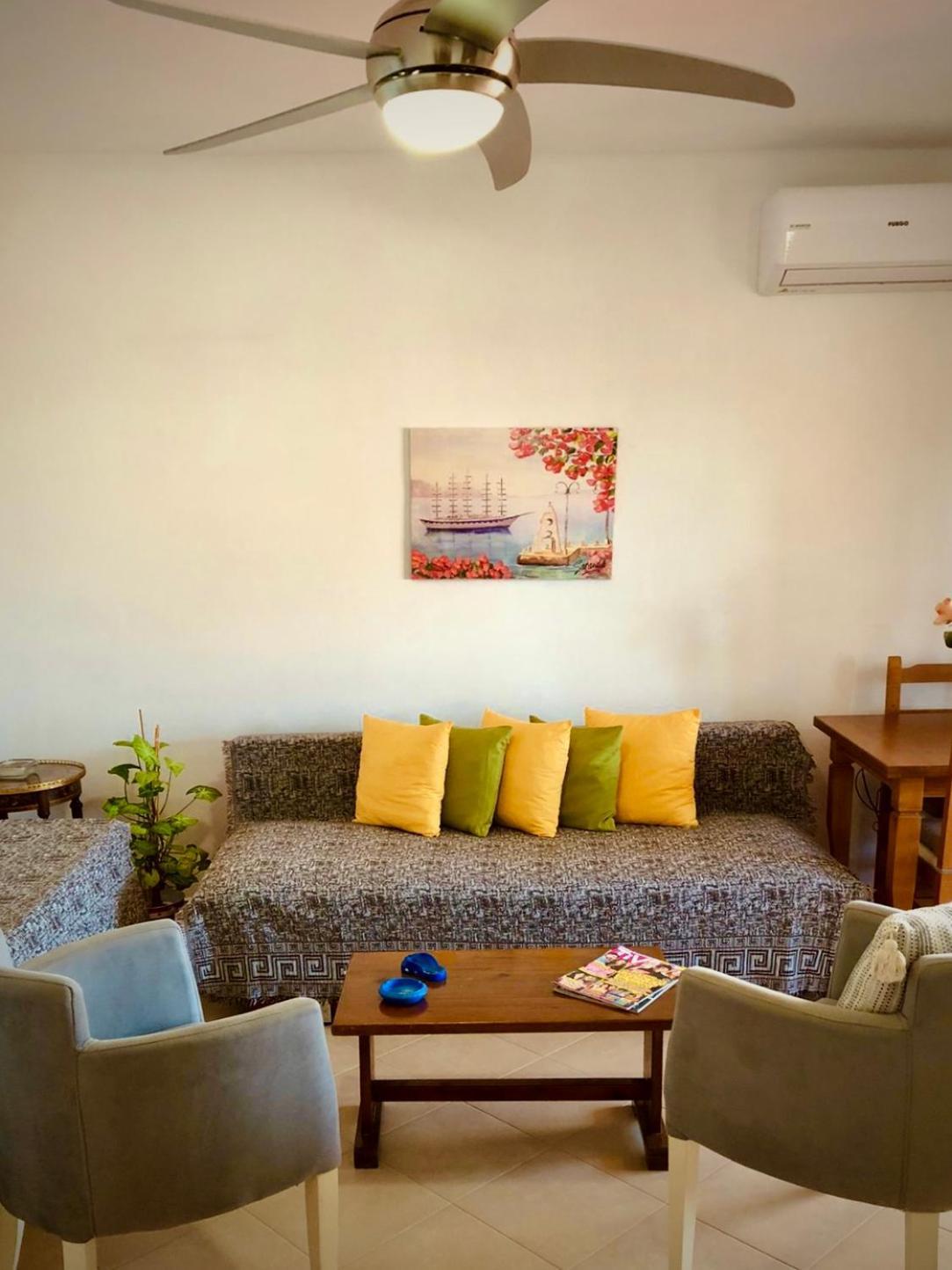 Liza'S Apartment Lukove Luaran gambar